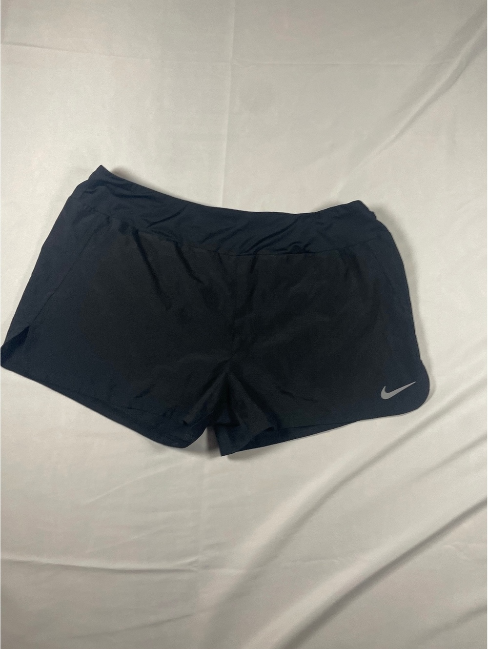 Nike Dri-FIT Womens Black Perforated Running Shorts Size XXL 3 Inch Inseam